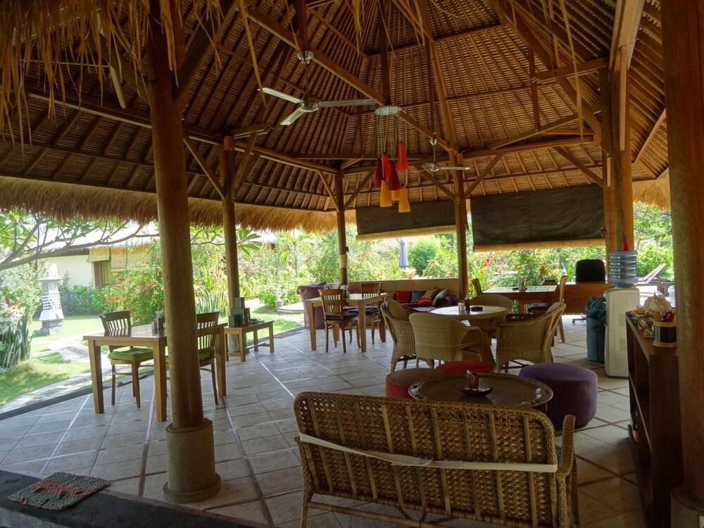 Sunia Loka Bungalows & Dive Center Pemuteran  Exterior photo