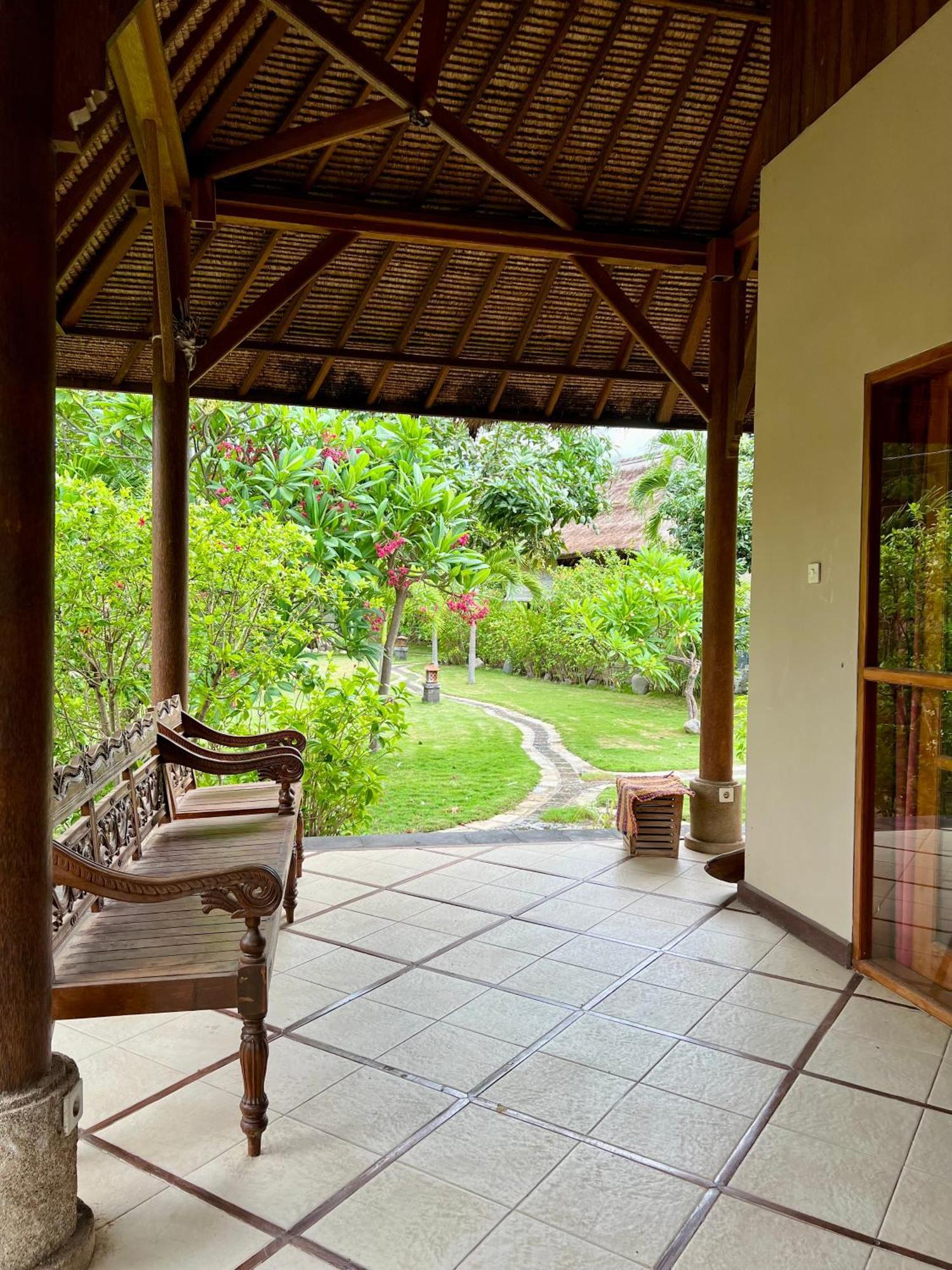 Sunia Loka Bungalows & Dive Center Pemuteran  Exterior photo