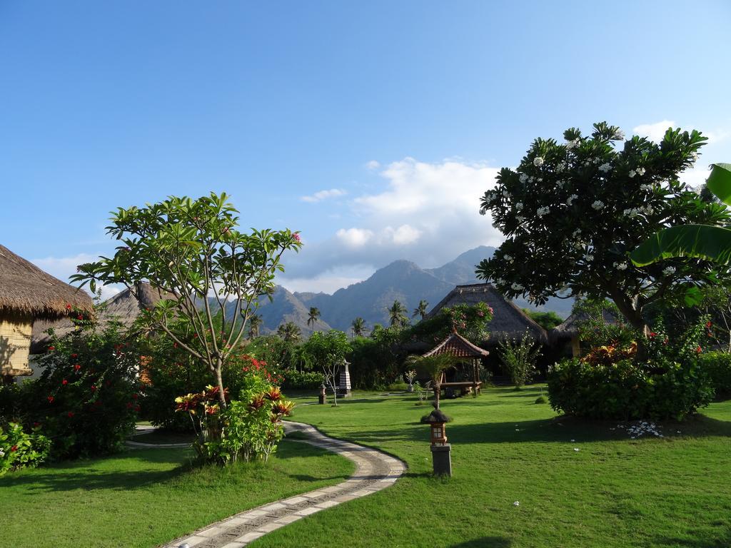 Sunia Loka Bungalows & Dive Center Pemuteran  Exterior photo